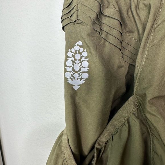 New Free People Movement Get Your Flirt On Short in Olive Medium - Picture 6 of 7